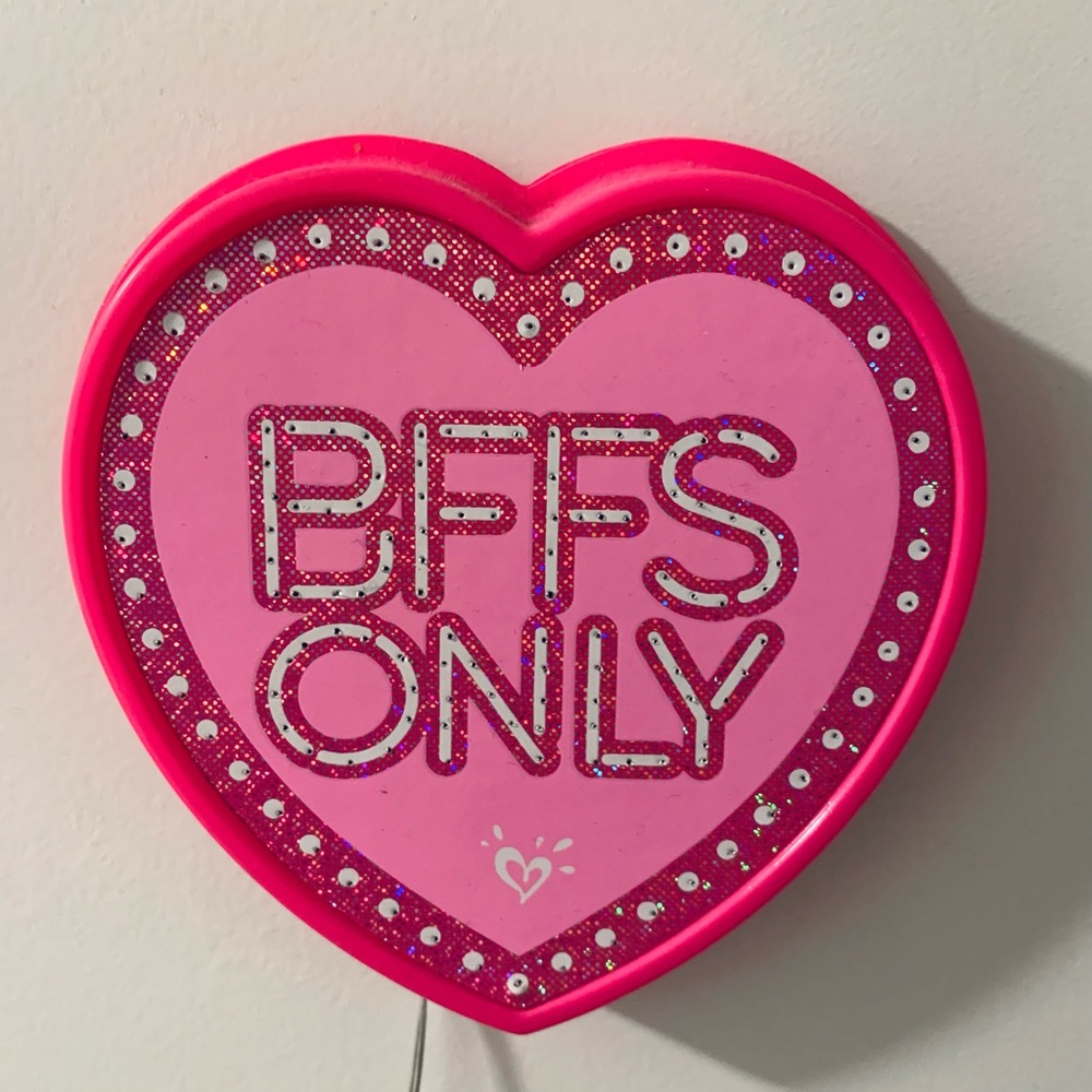 Justice | Heart shape BFF Doorbell | Color: Pink | Chimes and lights up💕✨
